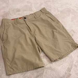 Men's Flat Front Casual Shorts in Khaki